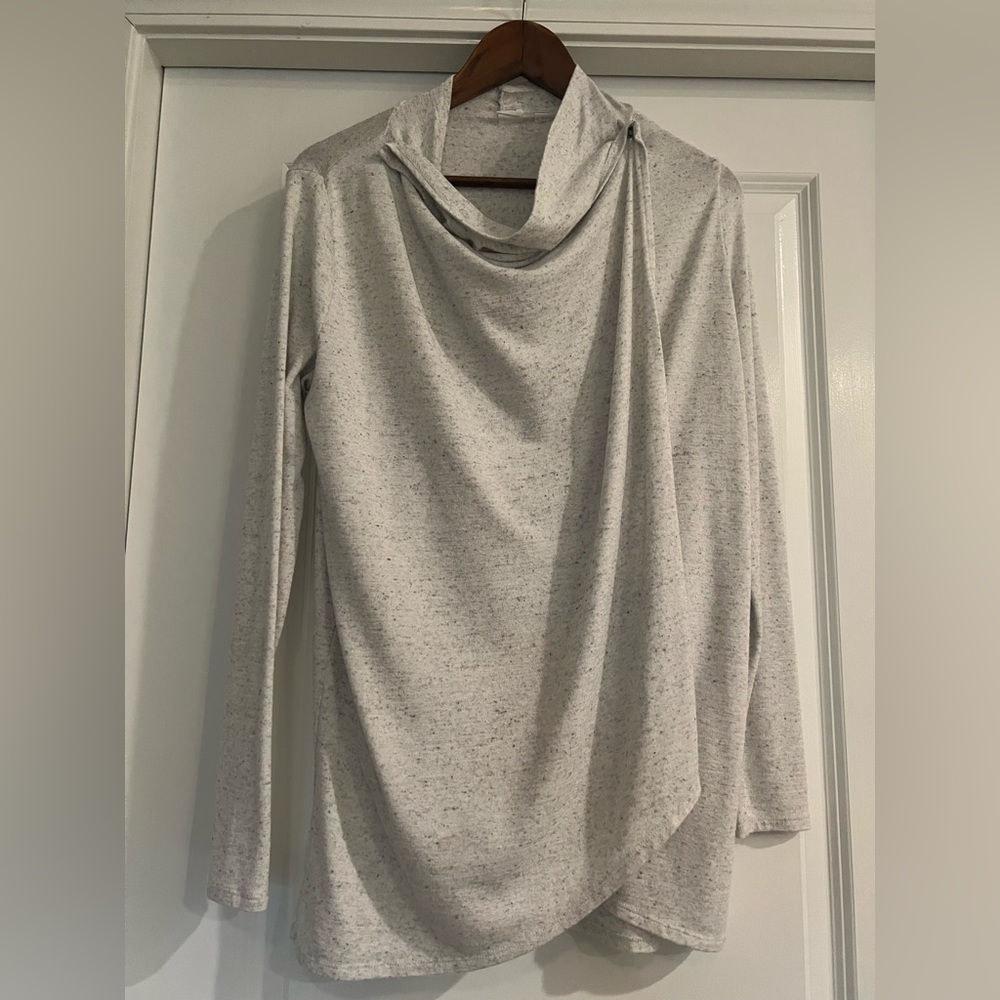 Gap nursing sweater